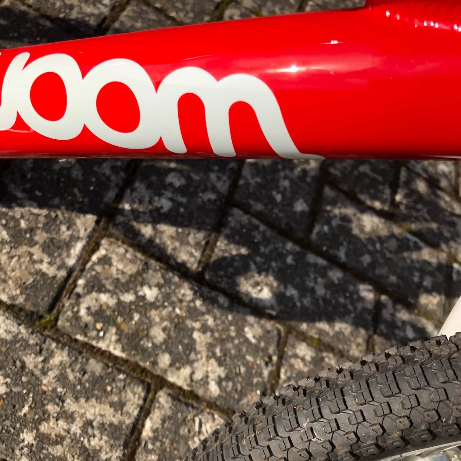 woom 2 red